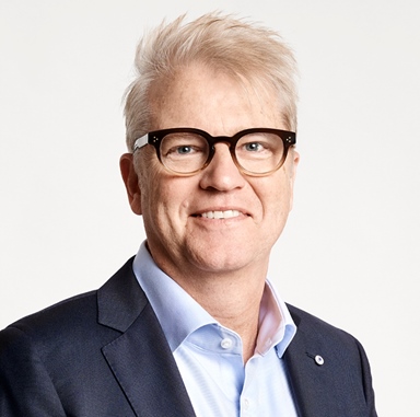 portrait of Chris Freeland AM