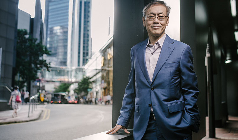 Dr Edward Tse