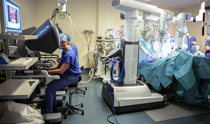 surgeons use remote control