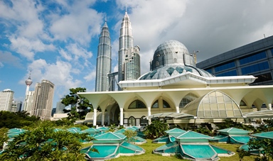 Petronas towers Kuala Lumpur Malaysia