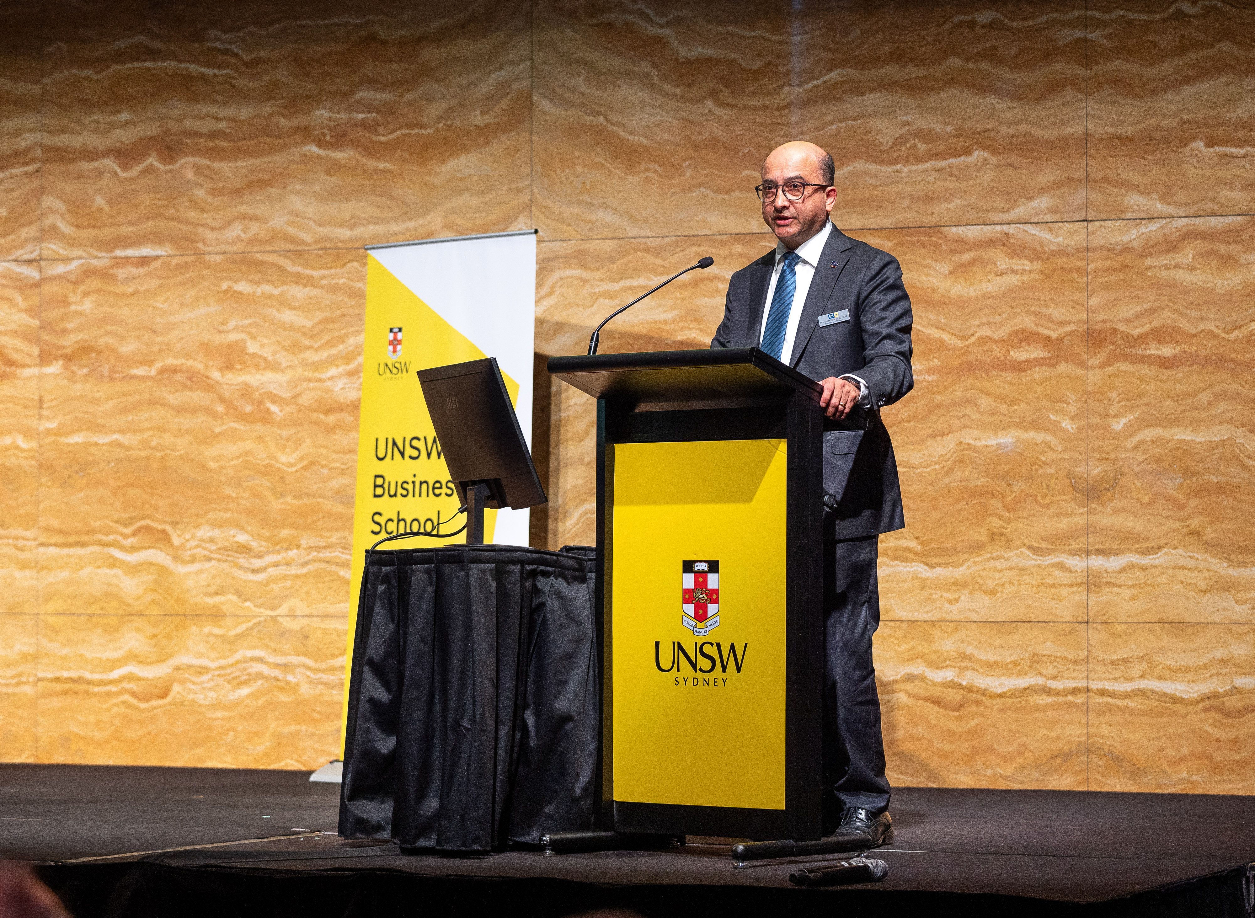 •	Dale Pinto, President and Chair of the Board of CPA Australia, thanks attendees at the Bill Birkett Memorial Lecture.