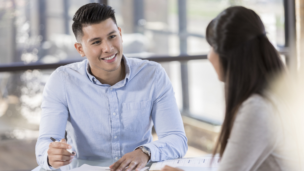 Colleagues-having-office-meeting
