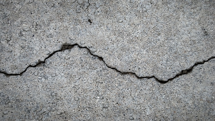 Concrete crack running through